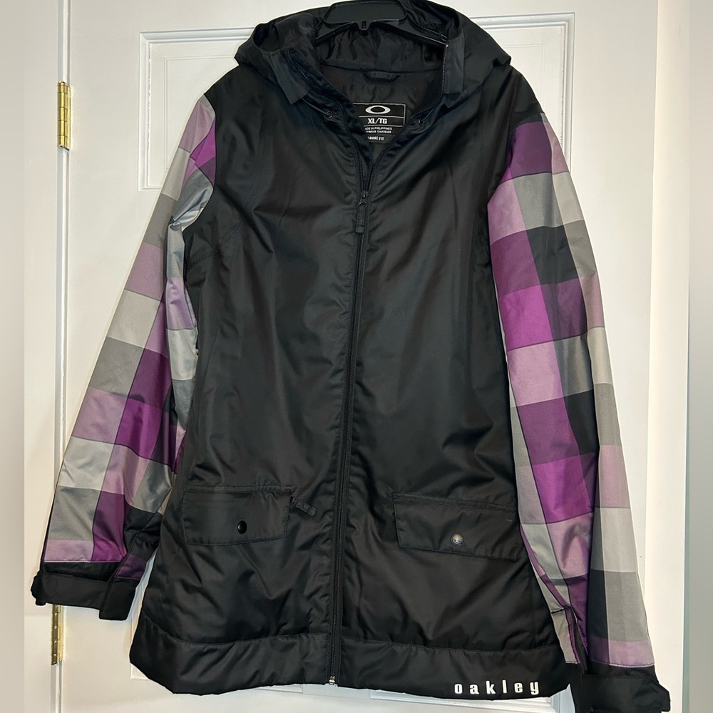 Oakley Women’s Ski/Snowboarding Jacket
